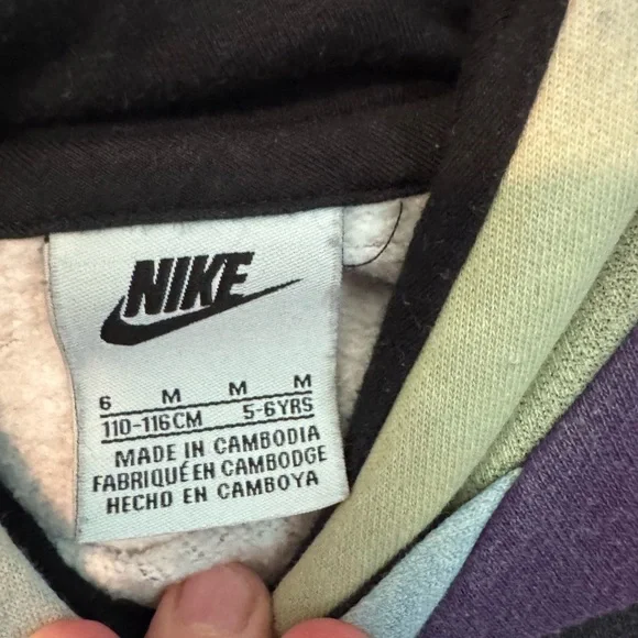 Nike Kids Gradient Hoodie - Purple, Orange, Green! So adorable stylish & comfy! - Picture 4 of 7